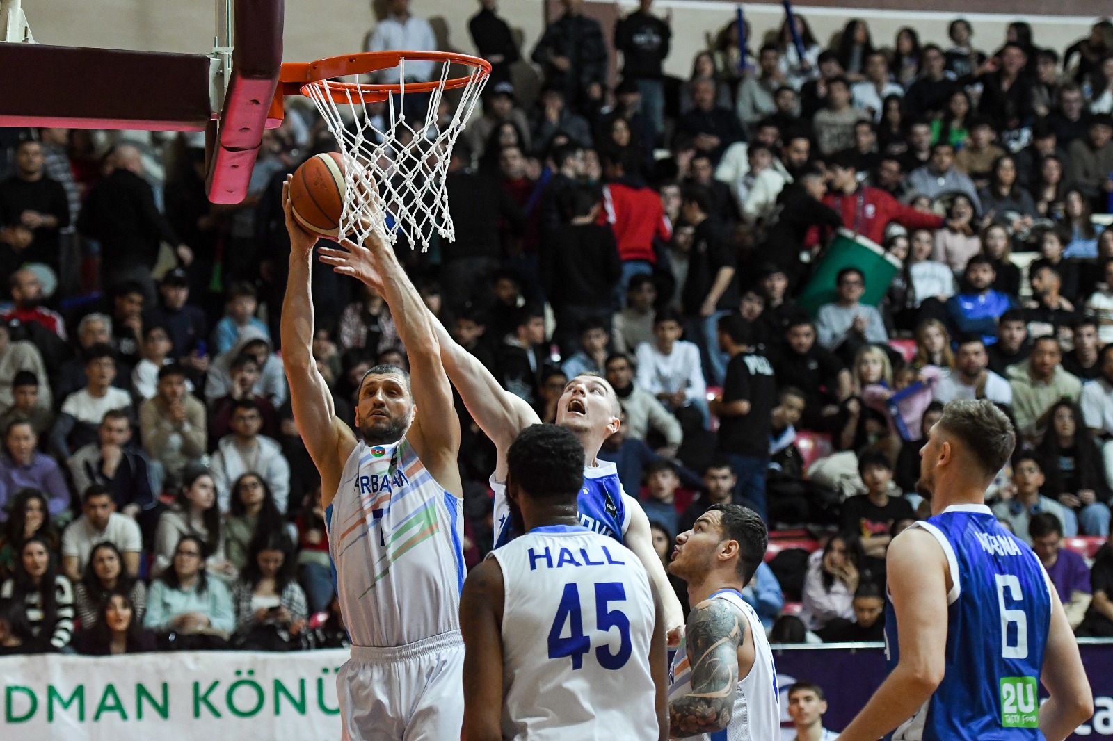 Basketbol millimiz seçmə mərhələdə ilk qələbəsini qazandı